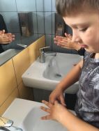 Myjemy ręce (1)